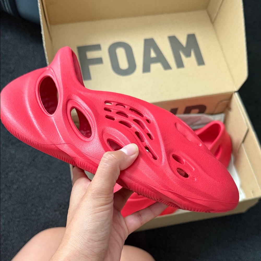 Yeezy Red Foam Shoes size 4 fits women’s size 5 or 5.5 NEW CONDITION WITH BOX